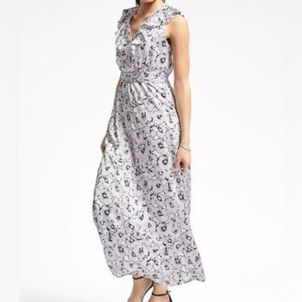 Banana Republic Floral Ruffle-Vee Maxi Dress. Size 14.